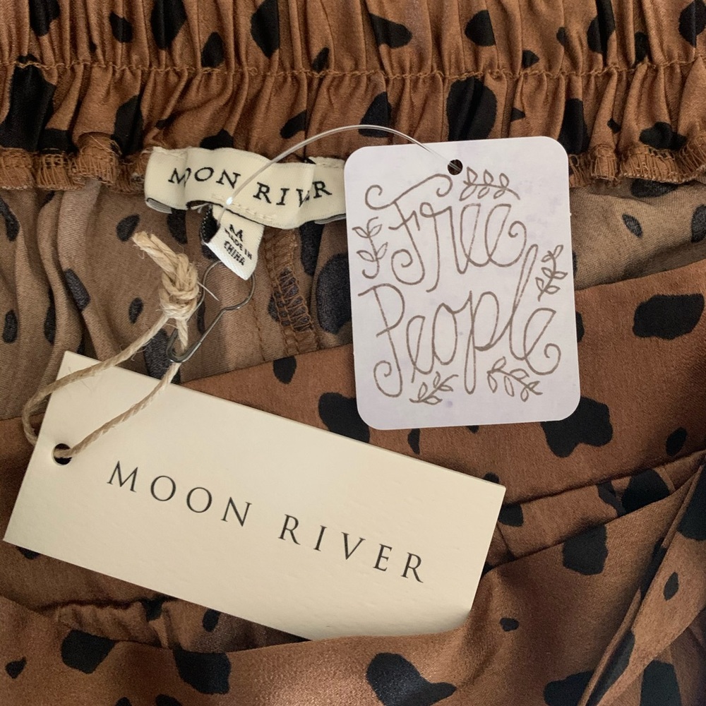 LAST ONE! Moon River Such A Dream Leopard Skirt - Picture 8 of 9